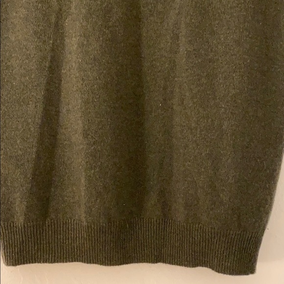 Neiman Marcus Olive Green Cashmere Sweater - Picture 4 of 5